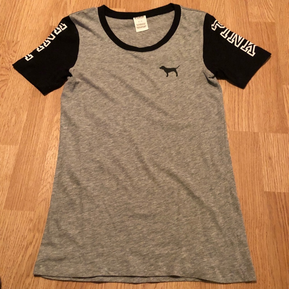 VS PINK T-shirt